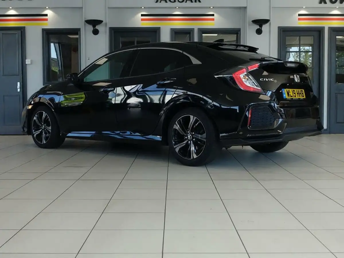 2019-honda-civic-10-vtec-turbo-sr-hatchback-5d-big-7