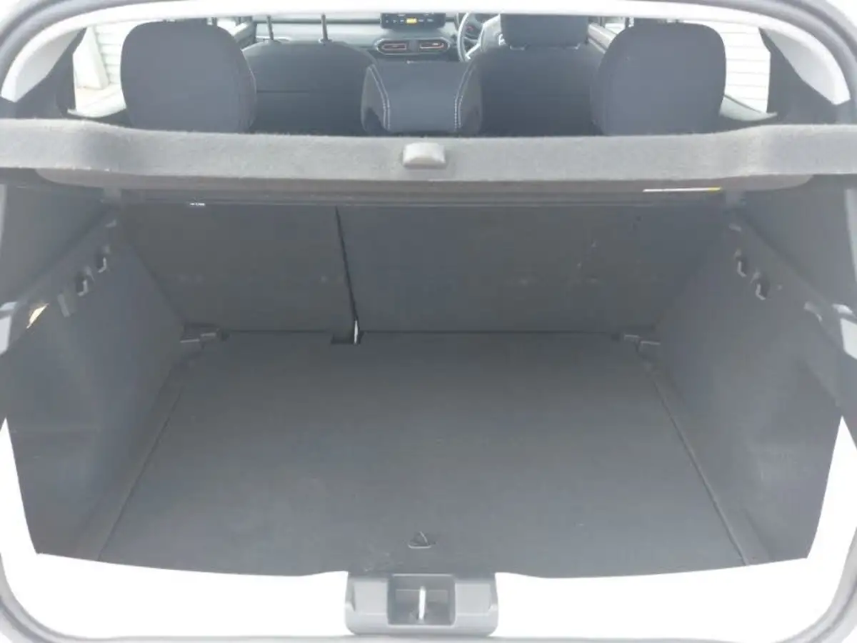 2022-dacia-sandero-stepway-10-tce-comfort-90bhp-big-7