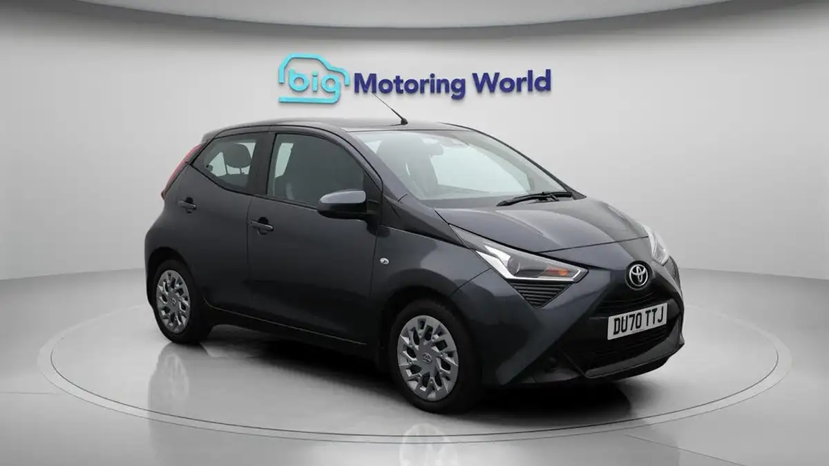 2020-toyota-aygo-10-vvt-i-x-play-tss-big-1