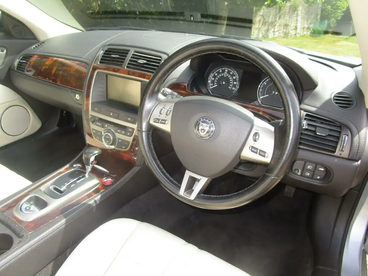 2007-jaguar-xk-42-convertible-big-11