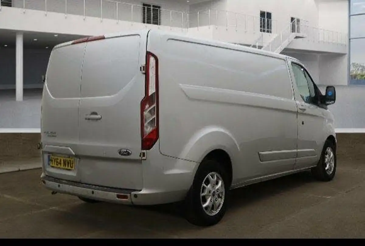2014-ford-transit-custom-22tdci-290-l2h1-limited-125ps-panel-van-big-5