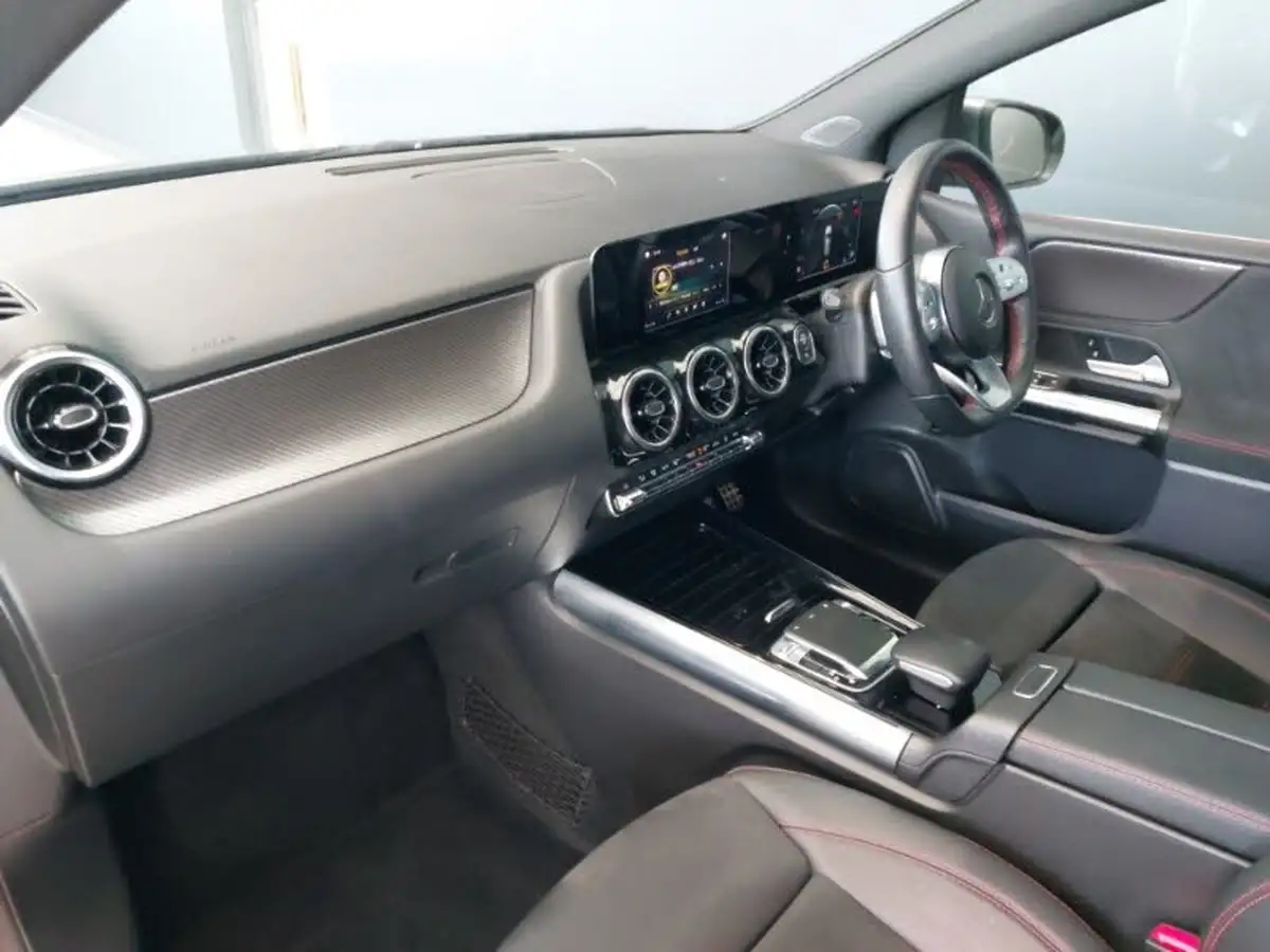 2019-mercedes-benz-b-class-13-b180-amg-line-7g-dct-big-4