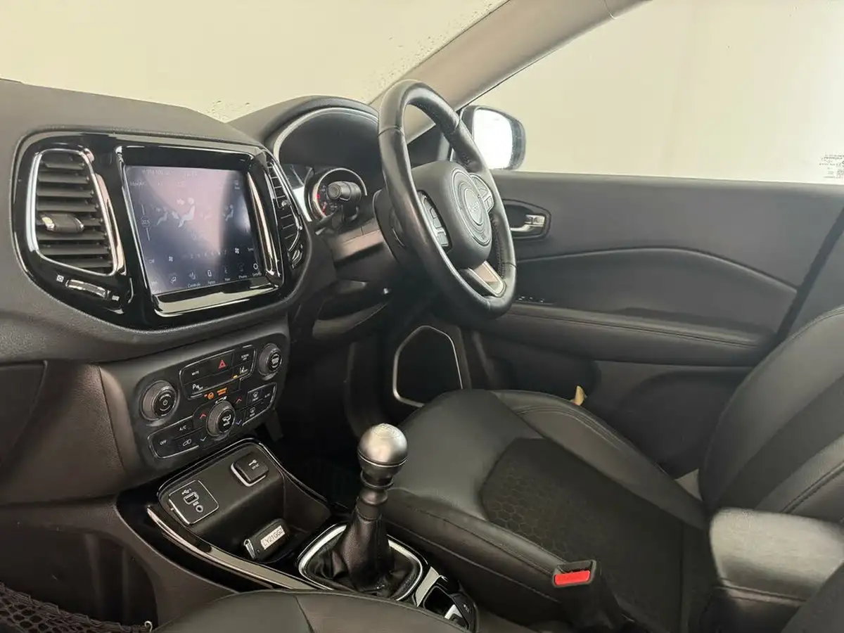 2021-jeep-compass-14-multiair-ii-night-eagle-big-11