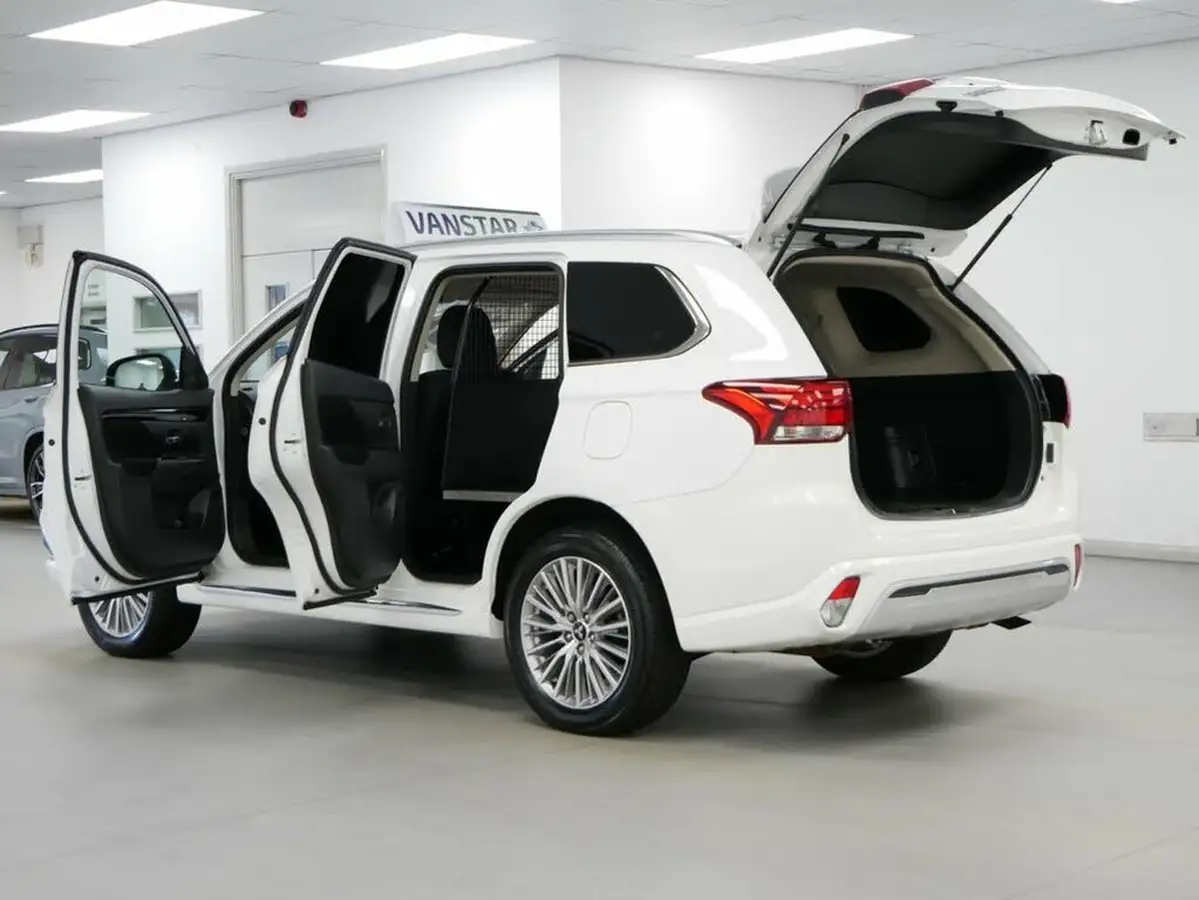2020-mitsubishi-outlander-24-reflex-plus-commercial-big-18