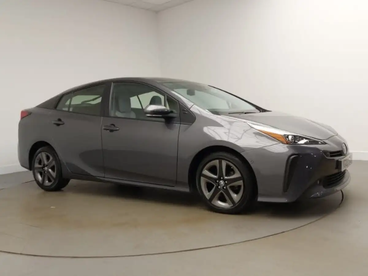 2022-toyota-prius-18-vvt-i-business-edition-plus-cvt-big-12