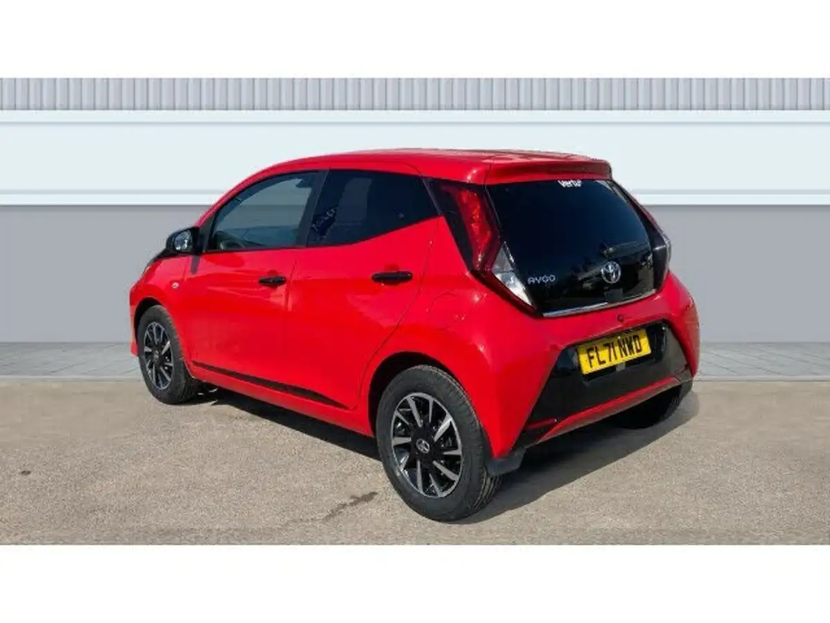 2021-toyota-aygo-10-vvt-i-x-trend-tss-big-1