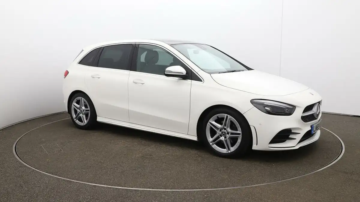 2019-mercedes-benz-b-class-13-b200-amg-line-premium-plus-7g-dct-big-37