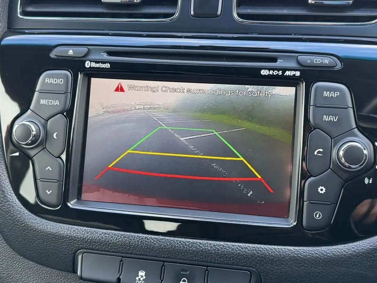 2014-kia-ceed-16-3-gdi-16v-dct-big-17