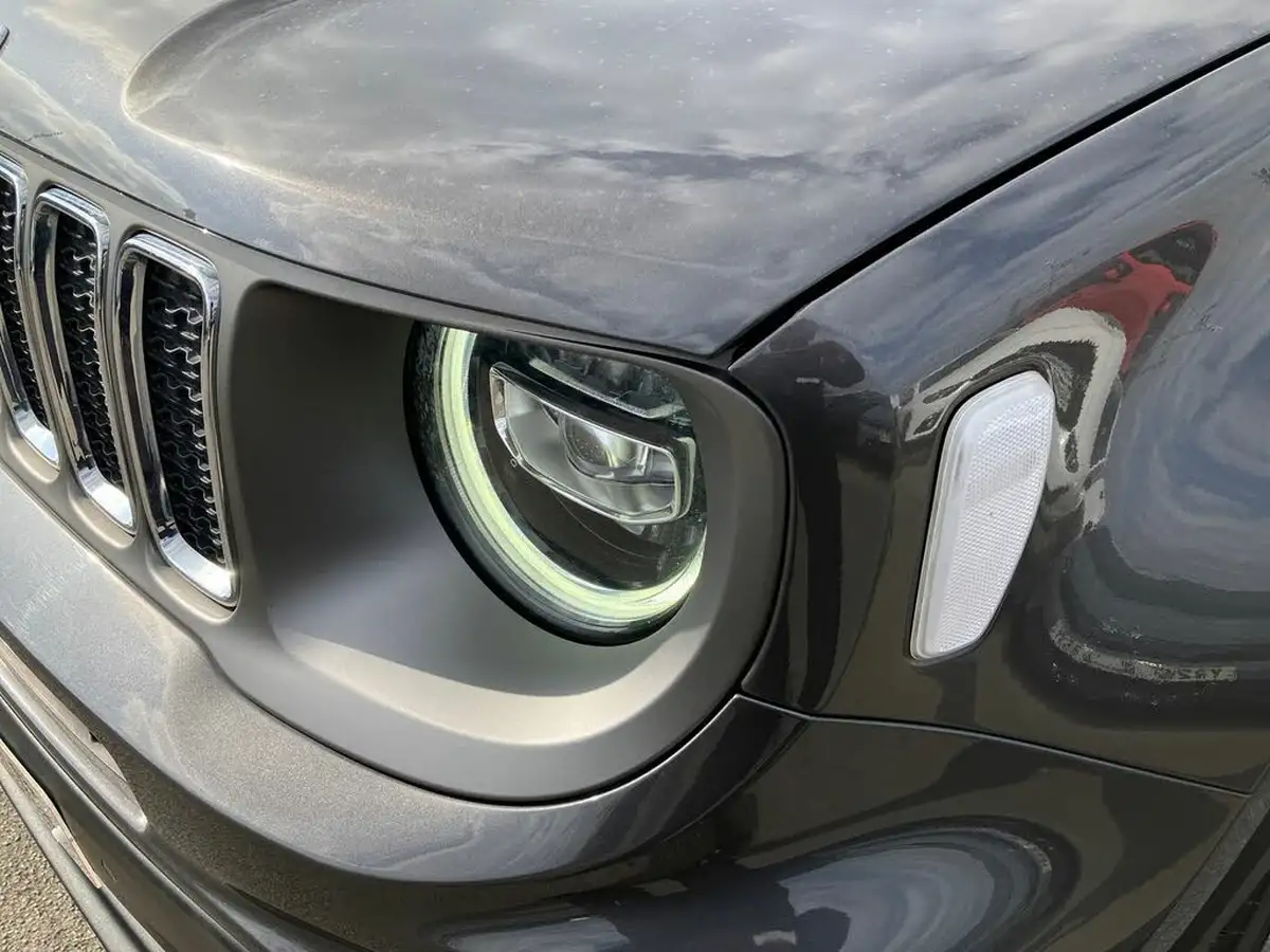 2019-jeep-renegade-10-gse-limited-big-12