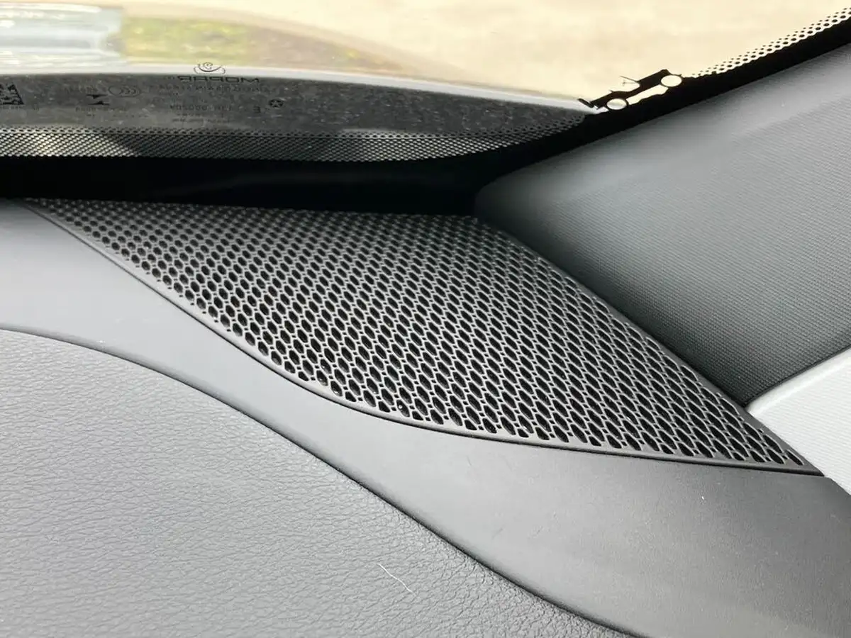 2019-jeep-renegade-10-gse-limited-big-33