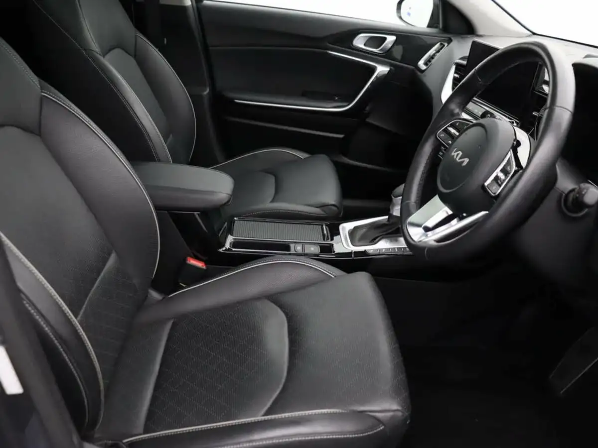 2022-kia-xceed-16-gdi-4-big-20