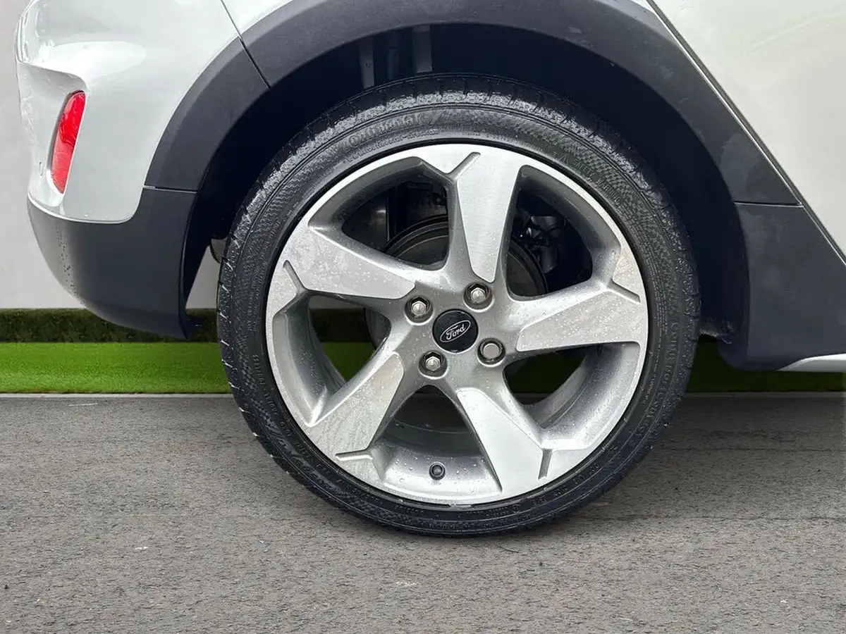2018-ford-fiesta-10t-active-1-100ps-auto-big-8