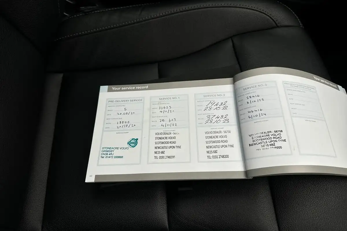 2020-volvo-xc40-20-b4-inscription-big-25