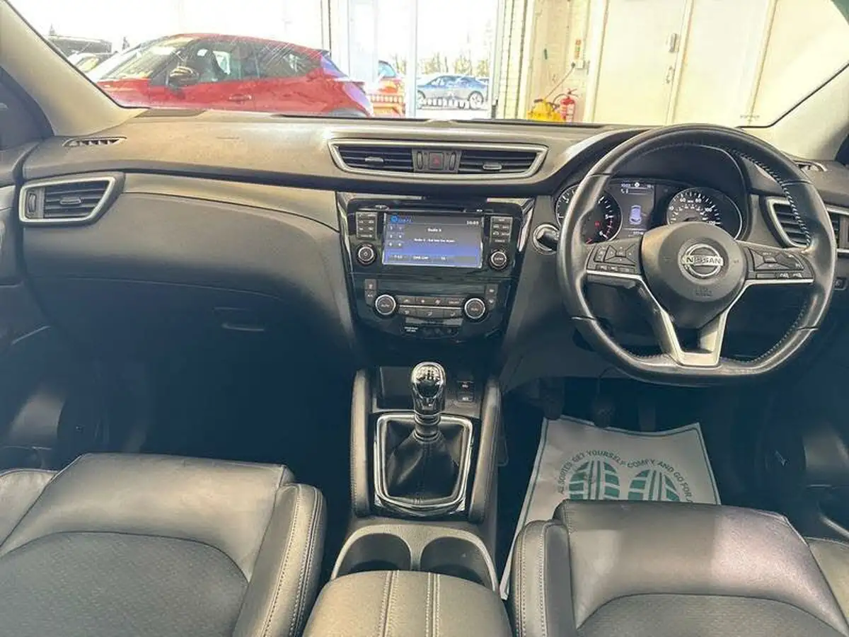 2017-nissan-qashqai-16dci-tekna-big-9