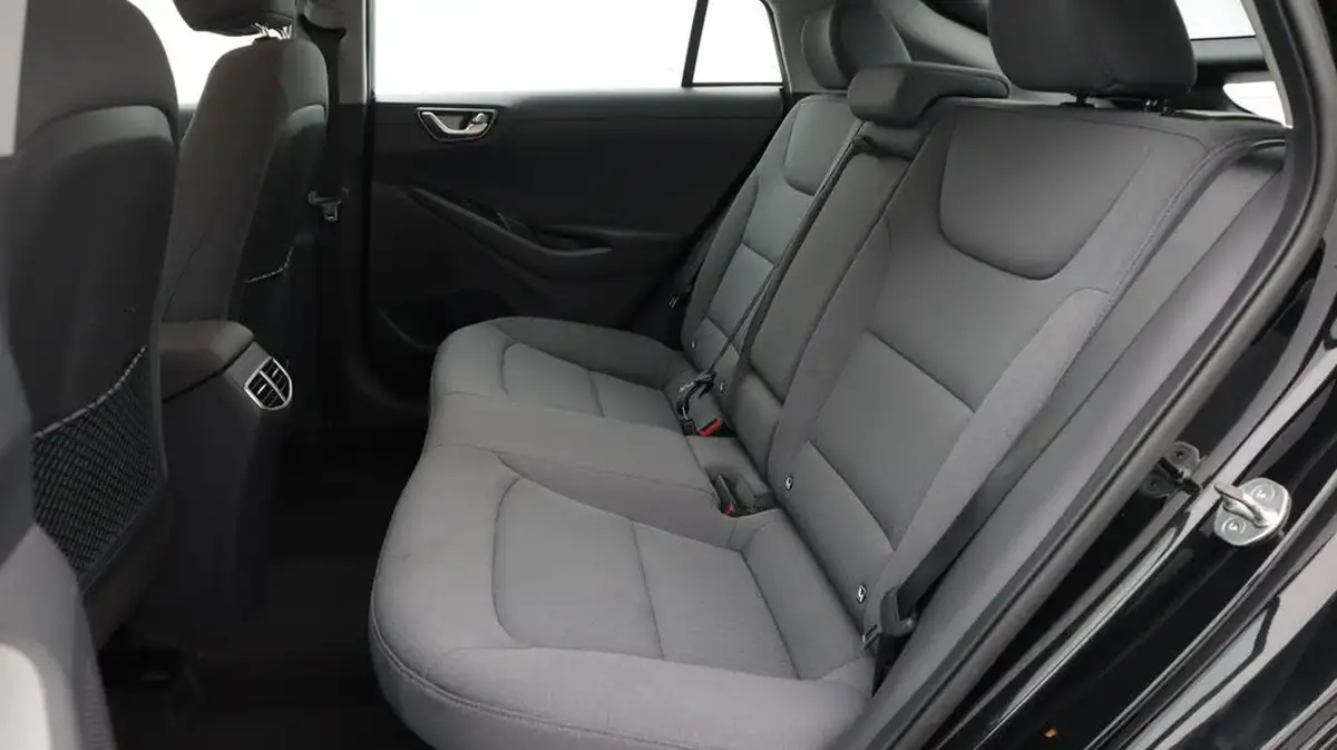 2021-hyundai-ioniq-16-gdi-premium-hybrid-big-16