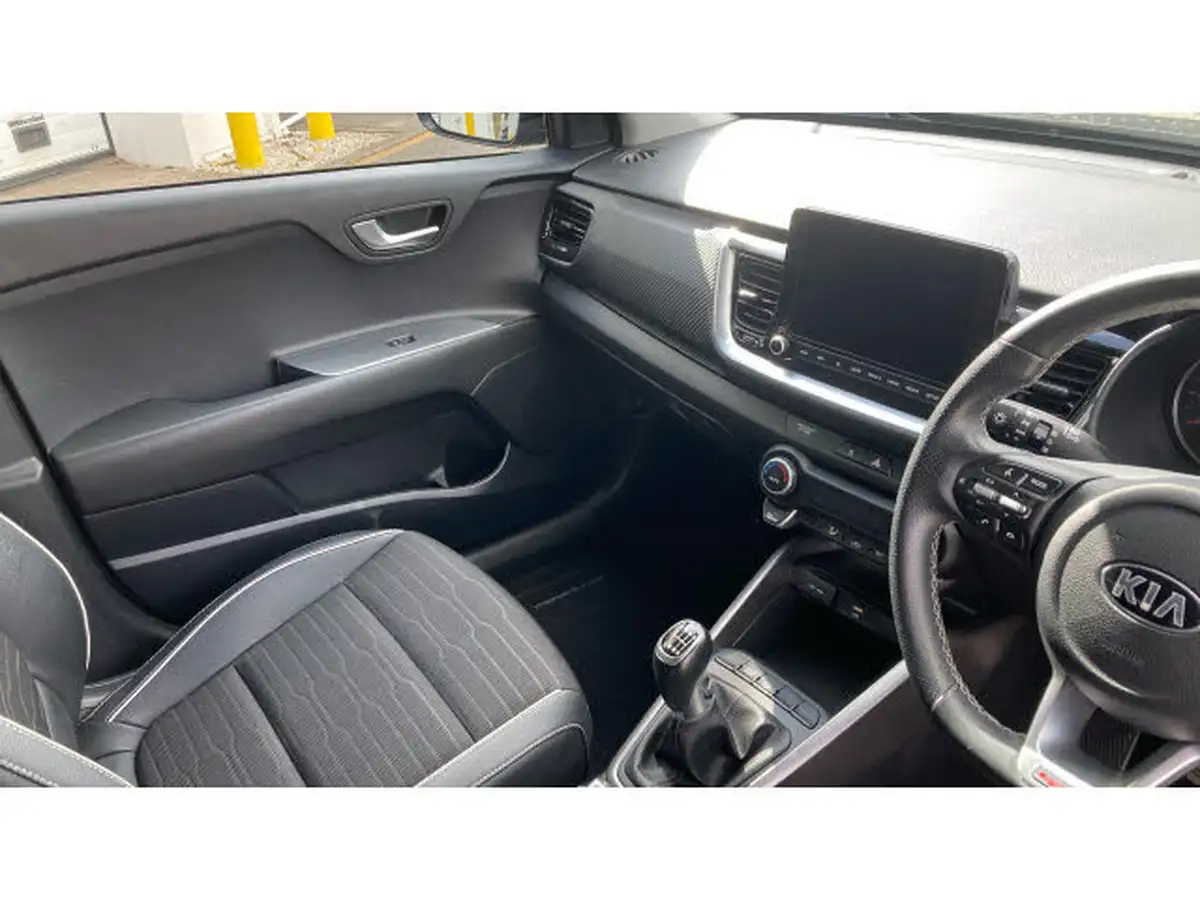 2021-kia-stonic-10-t-gdi-gt-line-big-13