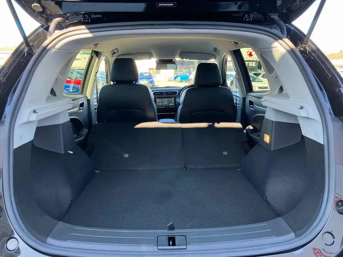 2023-mg-zs-suv-e-trophy-connect-ev-176ps-big-22