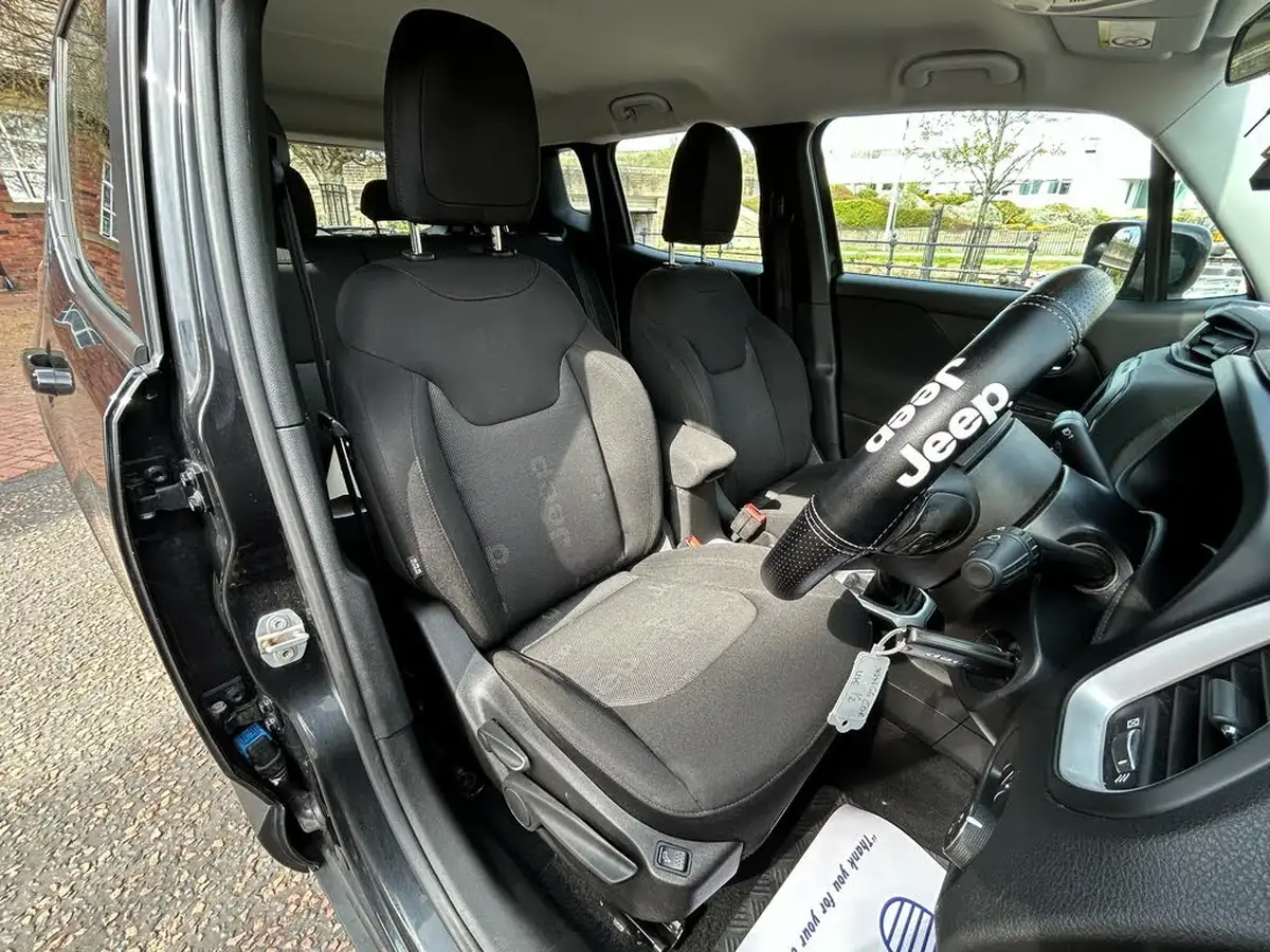 2016-jeep-renegade-20multijet-ii-longitude-big-11