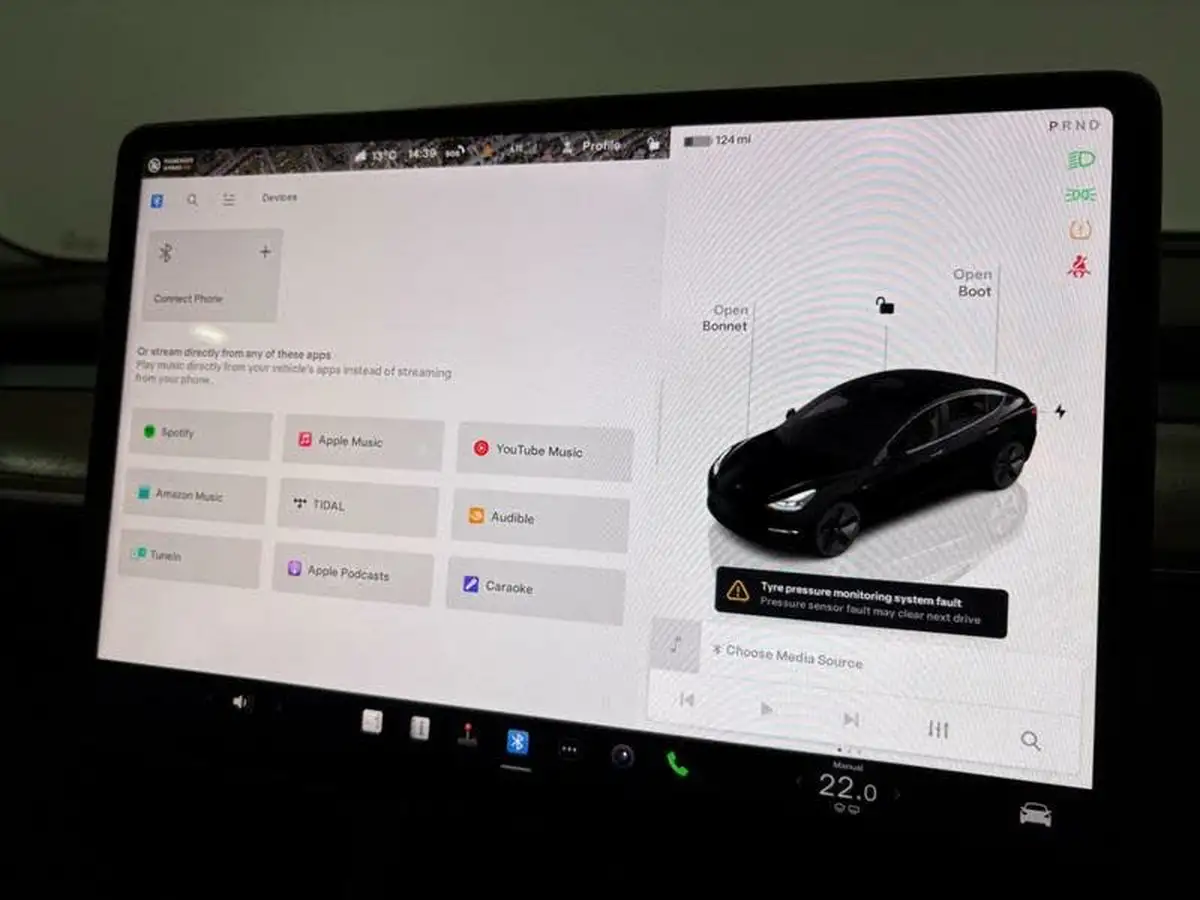 2023-tesla-model-3-e-long-range-346bhp-big-18