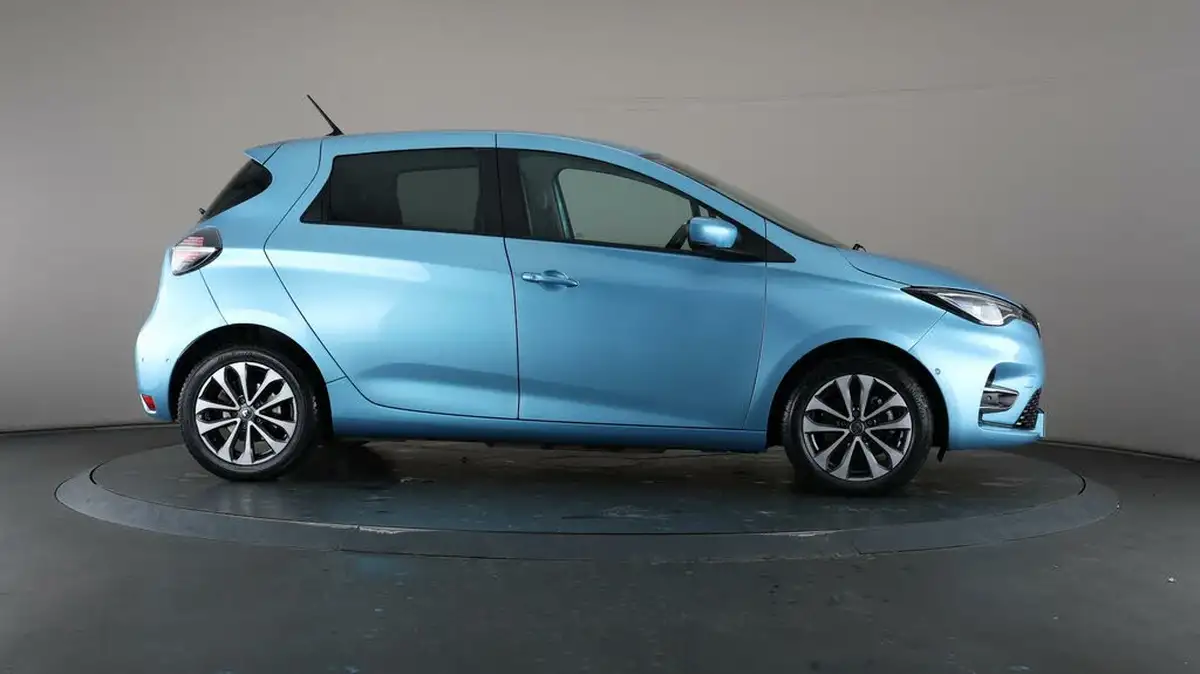 2022-renault-zoe-e-gt-line-big-52