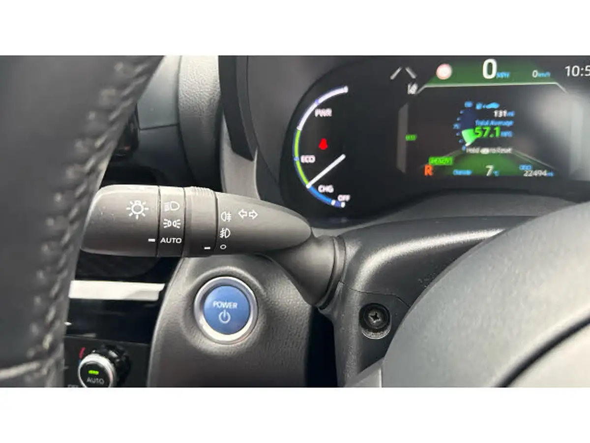 2022-toyota-yaris-15-vvt-i-design-panoramic-roof-big-25