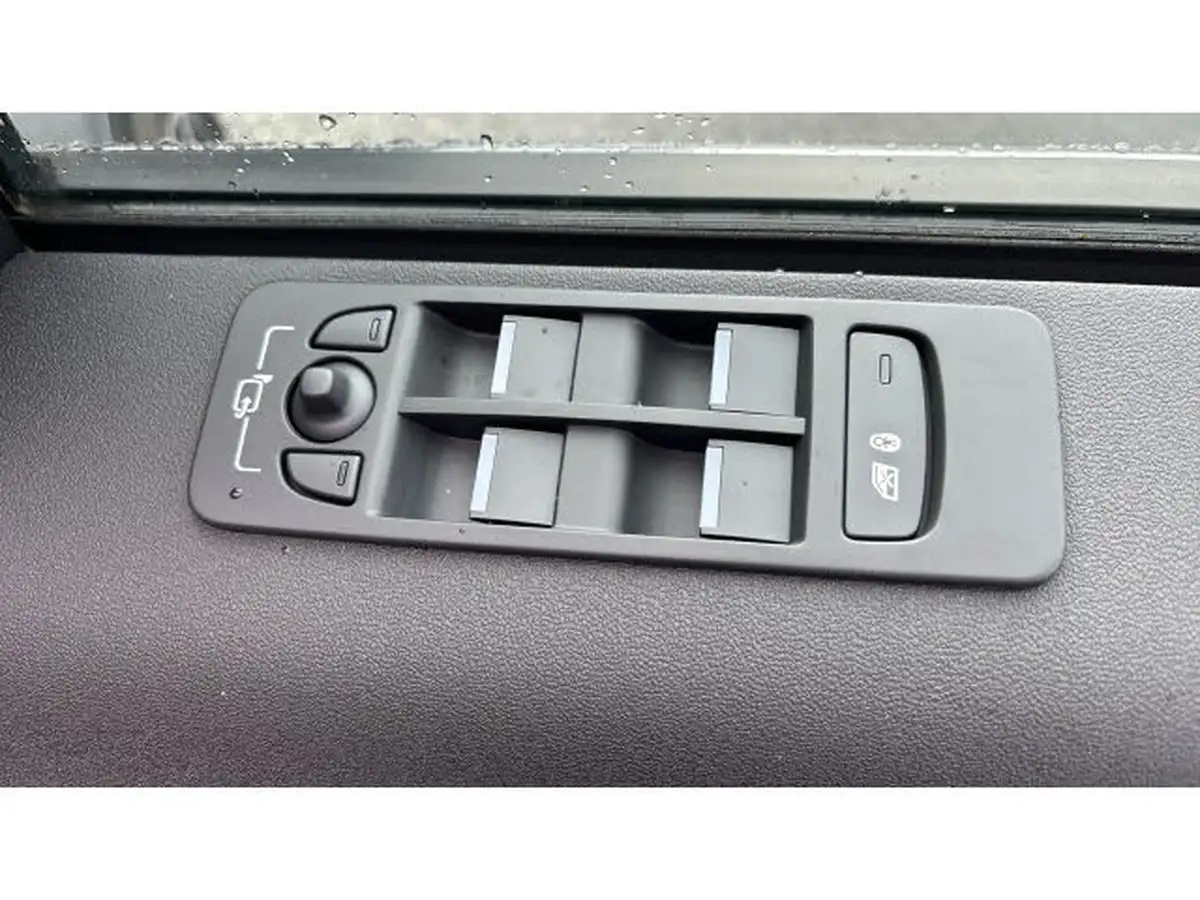 2024-land-rover-discovery-sport-15-p300e-dynamic-se-big-22