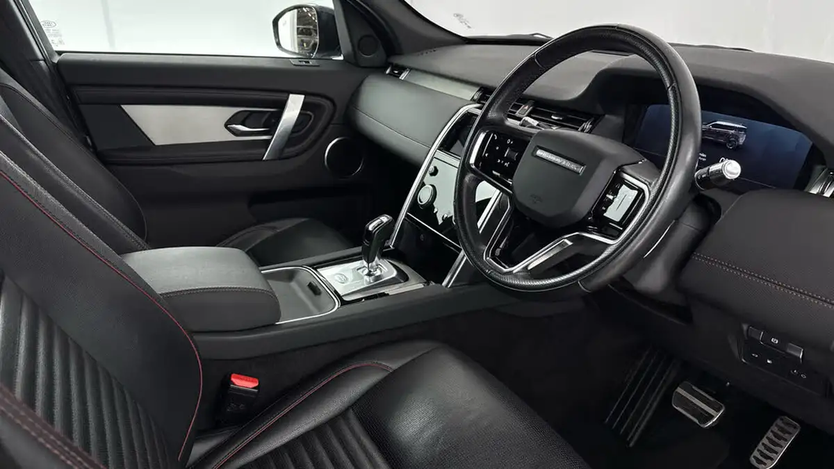 2021-land-rover-discovery-sport-15-p300e-r-dynamic-se-big-9