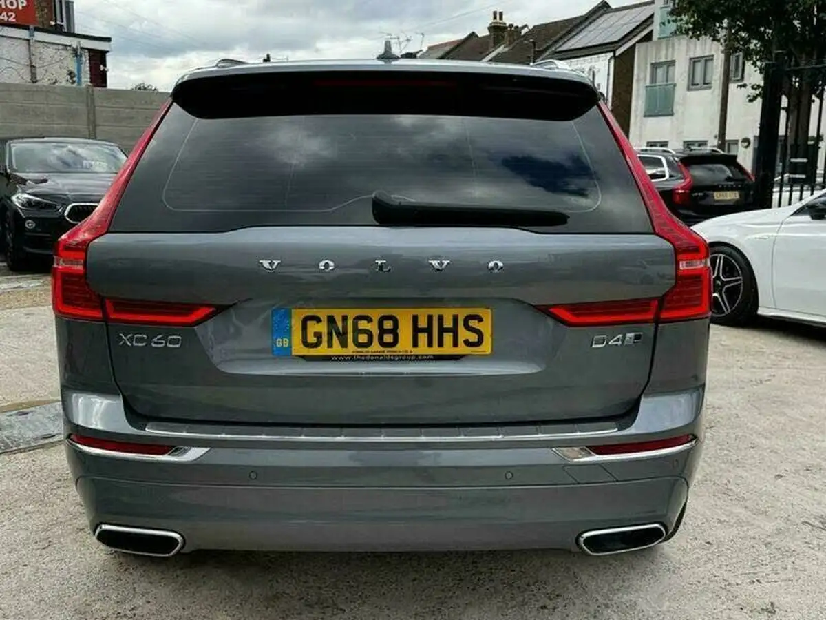 2018-volvo-xc60-20td-d4-inscription-pro-4x4-geartronic-big-9
