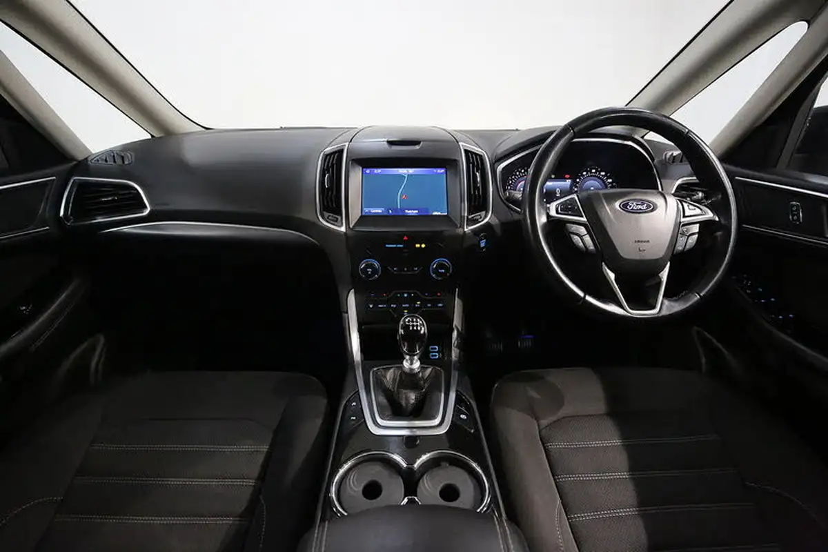 2019-ford-galaxy-15t-titanium-big-1