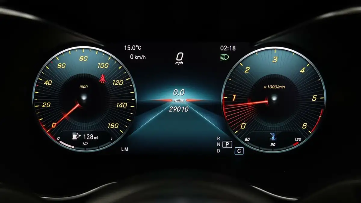 2018-mercedes-benz-c-class-20d-c220d-amg-line-premiumss-saloon-4d-big-9