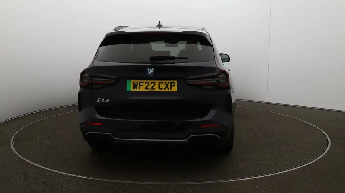 2022-bmw-ix3-e-m-sport-big-58