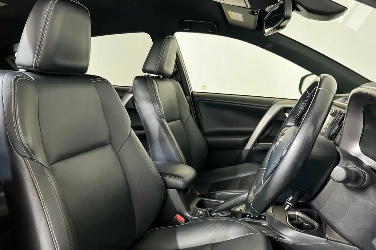 2017-toyota-rav4-25-vvt-i-excel-awd-tss-navi-big-17