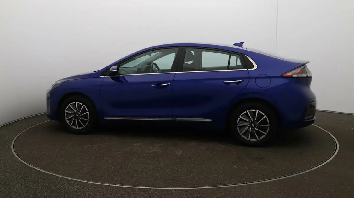 2022-hyundai-ioniq-e-premium-electric-big-50