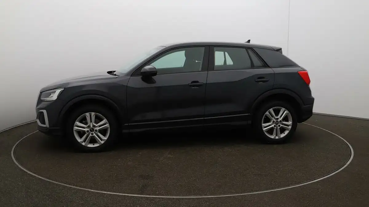 2021-audi-q2-10-30-tfsi-sport-big-4