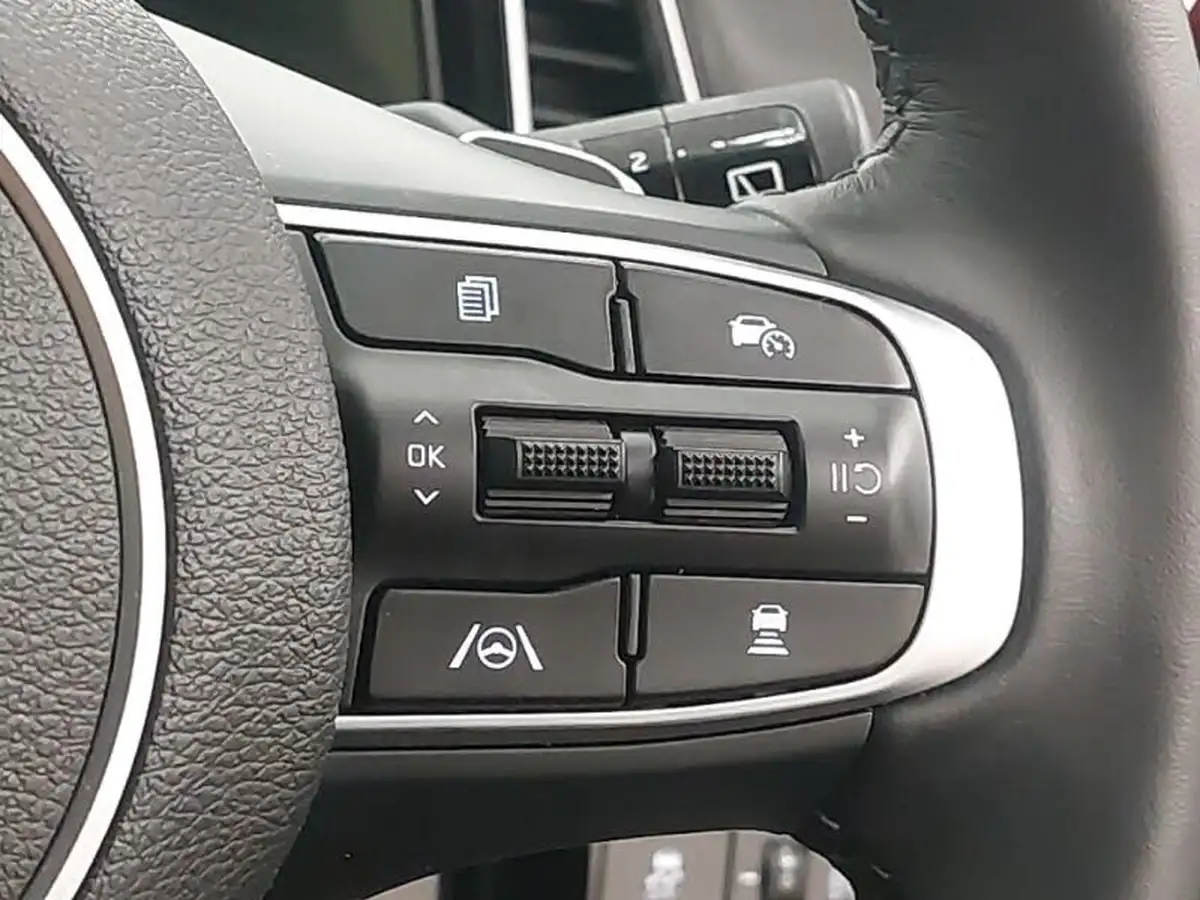 2024-kia-sportage-16-t-gdi-3-207bhp-hev-auto-big-13