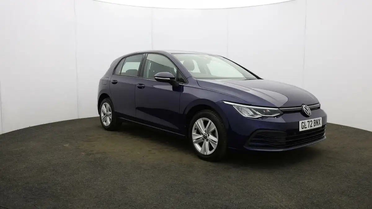 2022-volkswagen-golf-15-tsi-life-130ps-hatchback-big-39