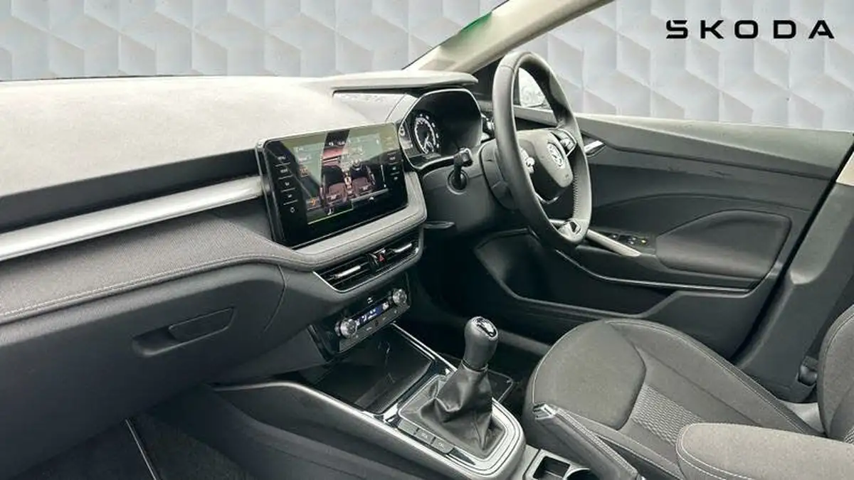 2023-skoda-fabia-10-tsi-se-l-110ps-big-1
