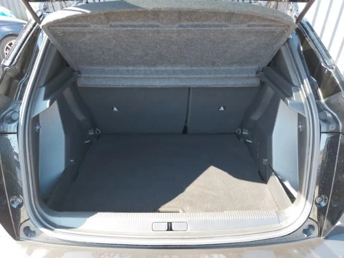 2024-peugeot-2008-suv-12-puretech-allure-130ps-big-7