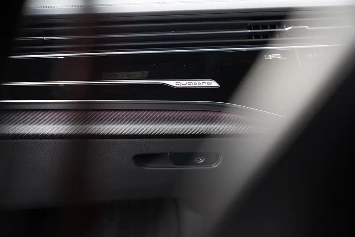 2020-audi-rs-q8-40-tfsi-carbon-black-big-20