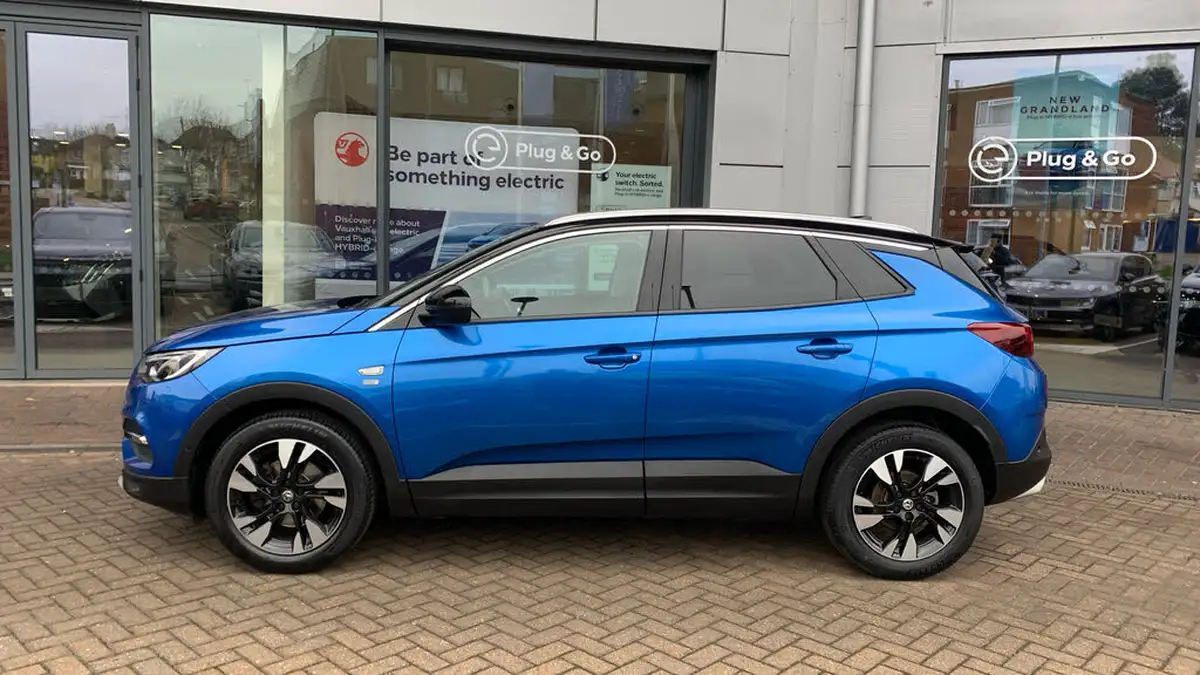 2021-vauxhall-grandland-x-12-griffin-big-5