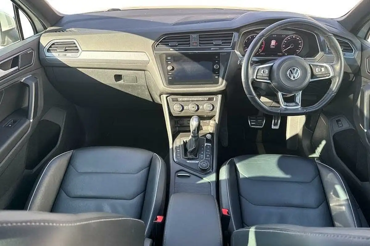 2017-volkswagen-tiguan-20-tsi-r-line-dsg-big-9