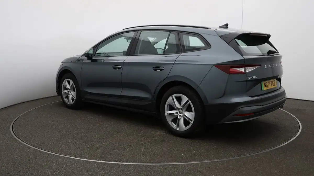 2022-skoda-enyaq-e-60-big-57