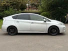 2014-toyota-prius-small-13
