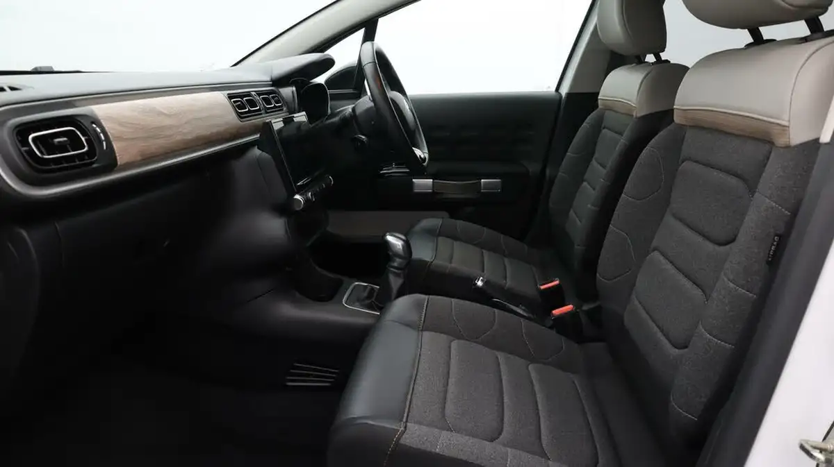 2021-citroen-c3-12-puretech-shine-plus-83ps-big-14