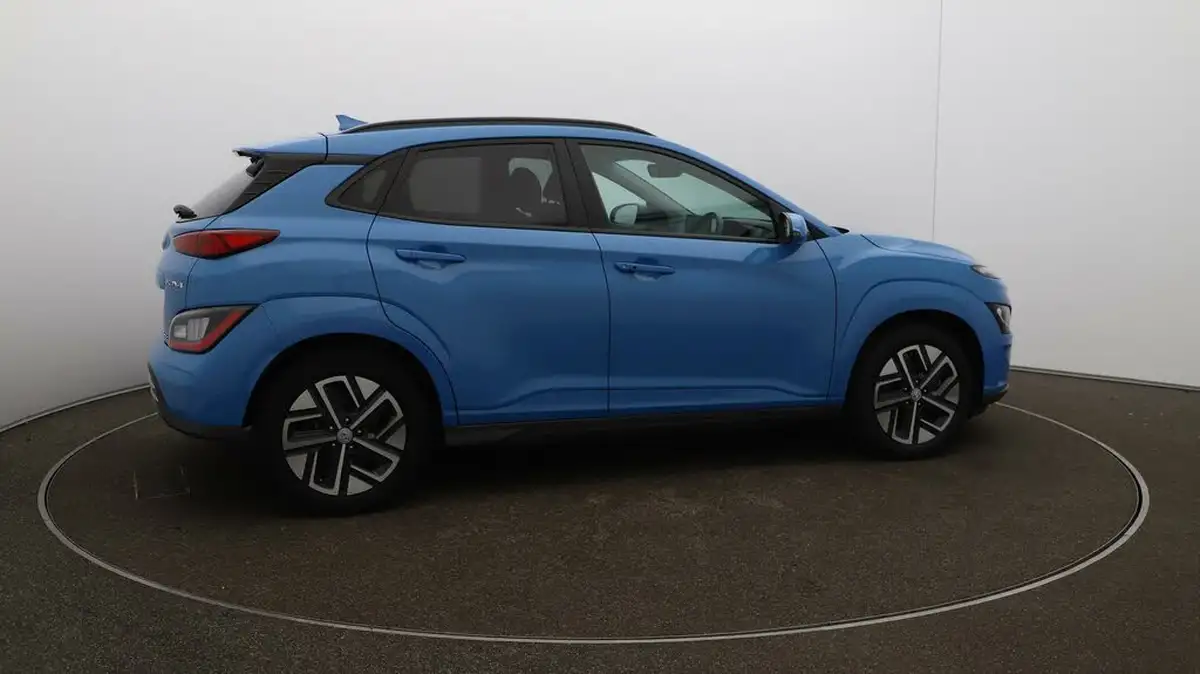 2022-hyundai-kona-e-premium-204ps-64kwh-7kw-obc-big-43