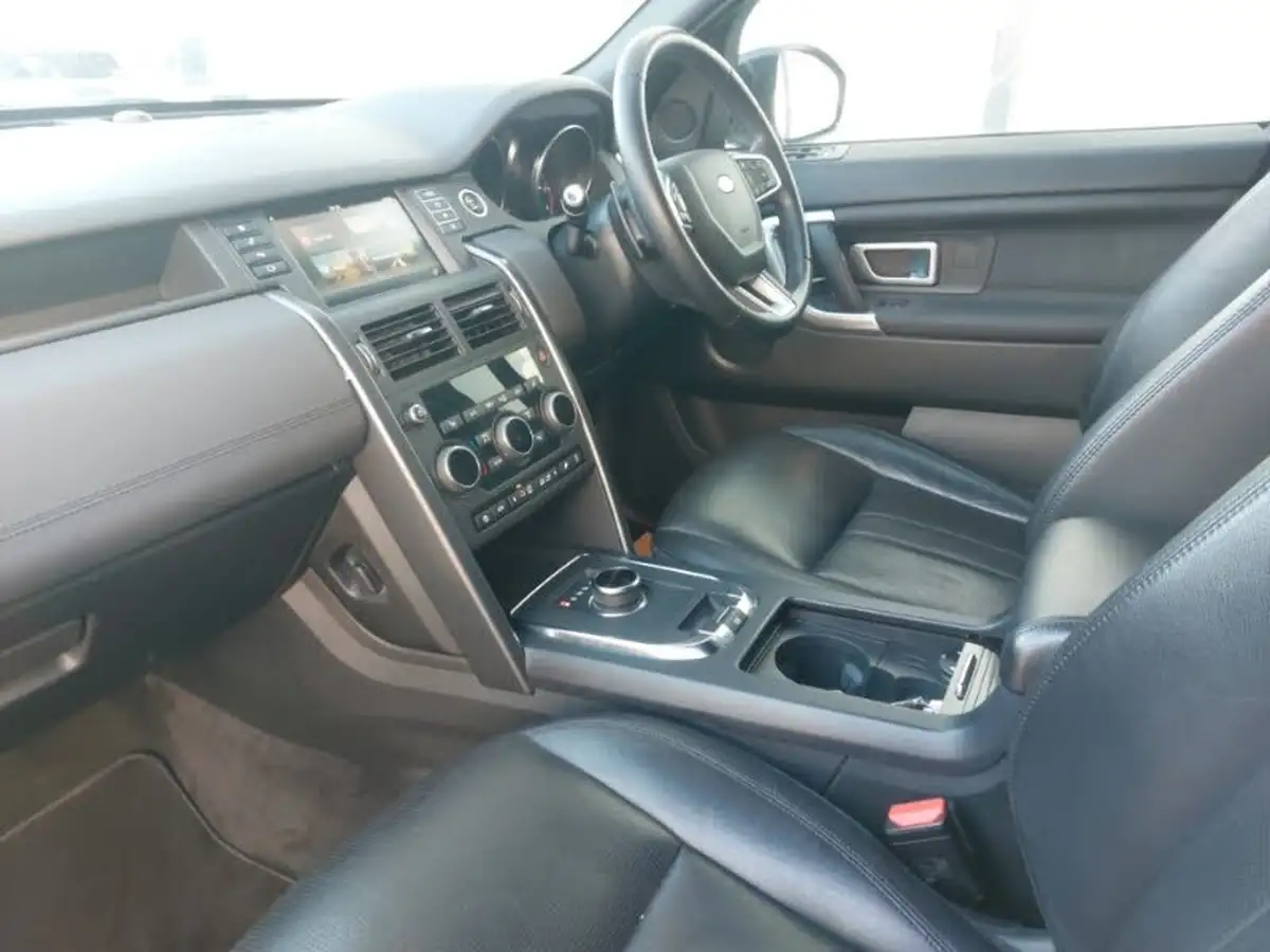 2018-land-rover-discovery-sport-20td4-landmark-big-4