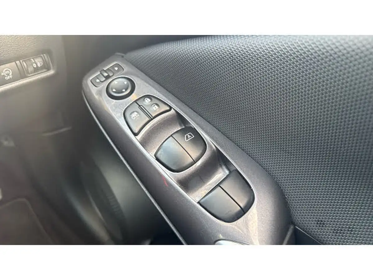 2023-nissan-juke-10-dig-t-acenta-dct-big-25