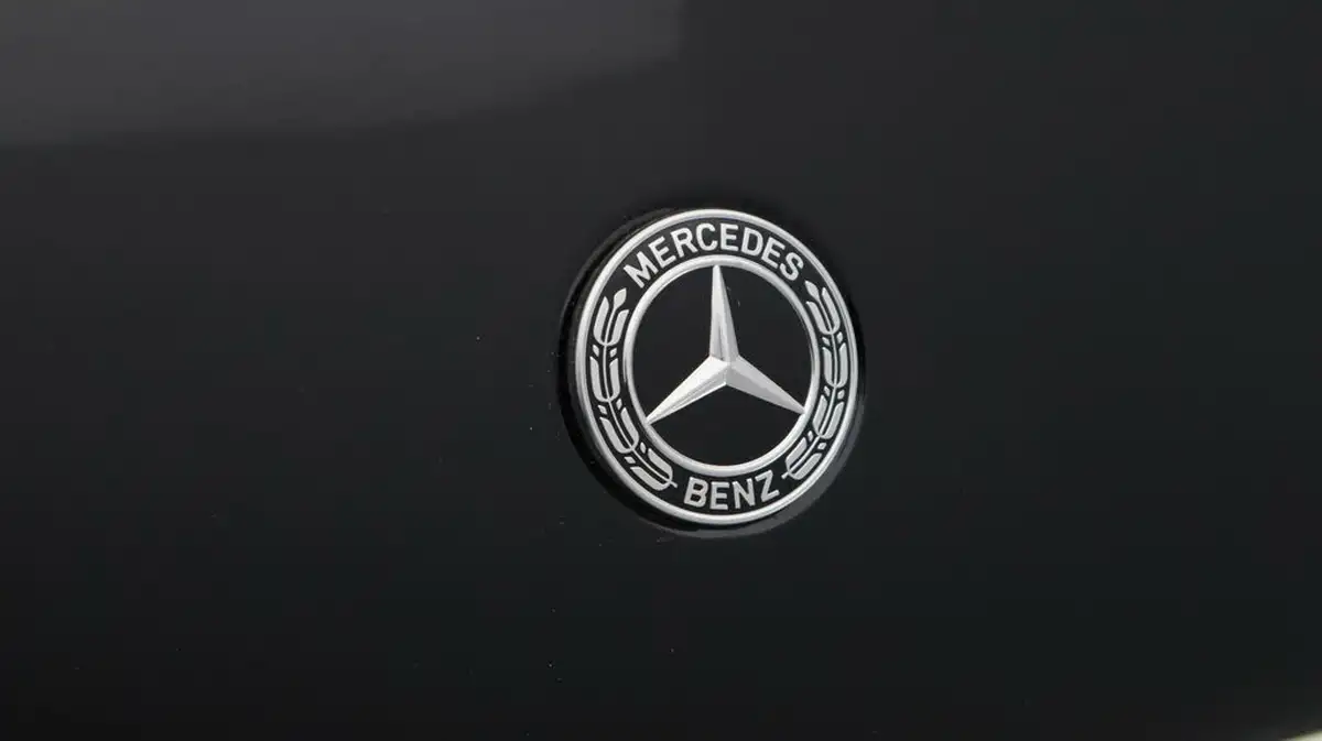 2022-mercedes-benz-c-class-15-c200-amg-line-204ps-saloon-4d-1496cc-big-22