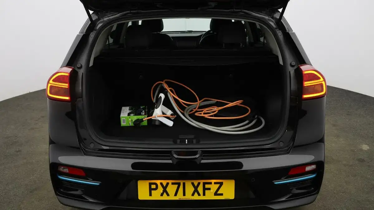 2021-kia-e-niro-ev-4-big-16