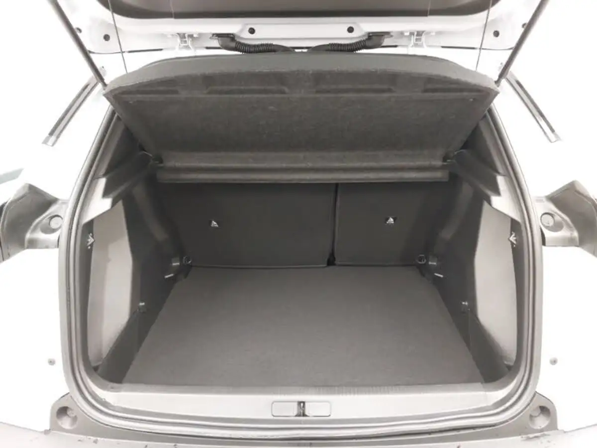 2025-peugeot-2008-suv-12-puretech-allure-130ps-eat8-big-7